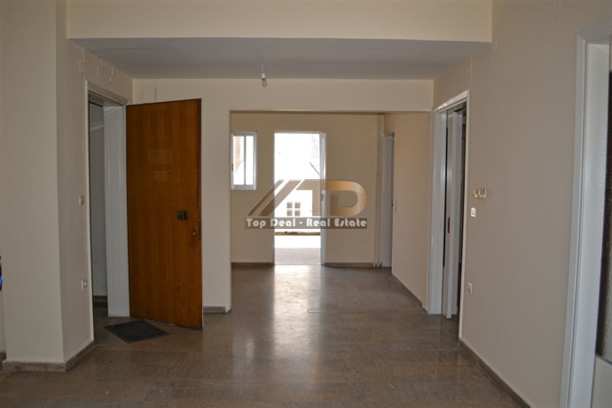 shitet-apartament-ne-qender-te-mesologhit-greqi-sheshin-markos-botzaris-mundesi-ideale-investimi-big-9