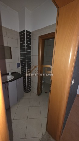 shitet-dyqani-ne-shetitoren-e-palmave-lushnje-kati-1-big-1