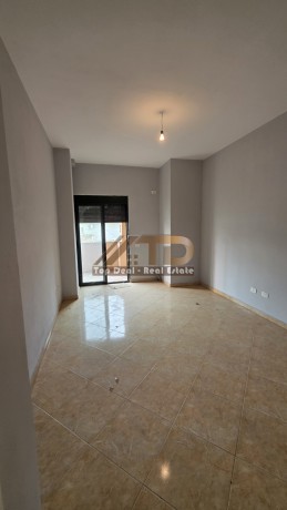 shitet-apartament-11-ne-qender-te-lushnjes-big-8