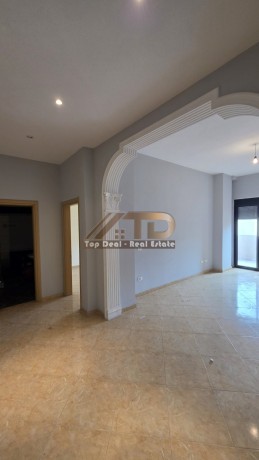 shitet-apartament-11-ne-qender-te-lushnjes-big-3