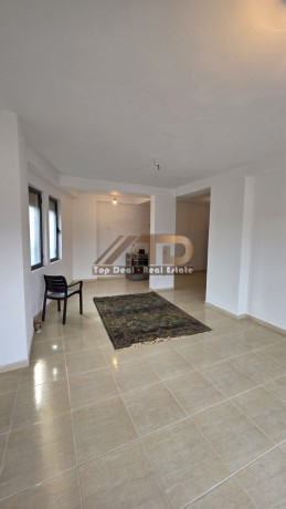 shitet-apartament-21-ne-shetitoren-e-palmave-lushnje-big-0