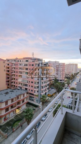 shitet-apartament-22-shetitorja-e-palmave-lushnje-big-0