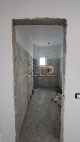 shitet-apartament-21-ne-lagjen-gafurr-muco-lushnje-big-6