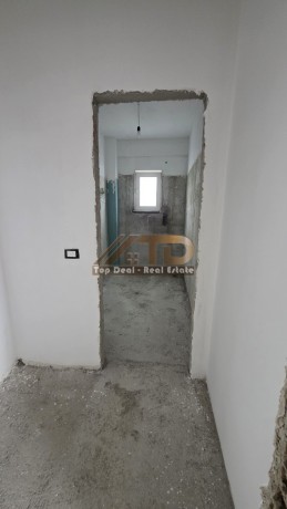 shitet-apartament-21-ne-lagjen-gafurr-muco-lushnje-big-2