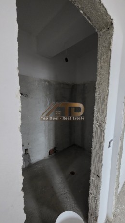 shitet-apartament-21-ne-lagjen-gafurr-muco-lushnje-big-8