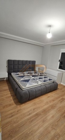 shitet-apartament-22-prane-stadiumit-ne-durres-big-10