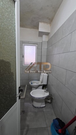 shitet-apartament-21-ne-lagjen-gafurr-muco-lushnje-big-6