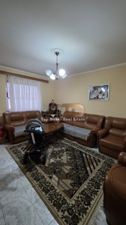 shitet-apartament-21-ne-lagjen-gafurr-muco-lushnje-big-2