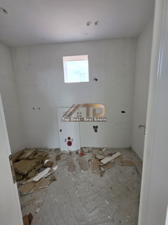 shitet-penthouse-31-ne-shetitoren-kongresi-i-lushnjes-prane-muzet-lushnje-big-2