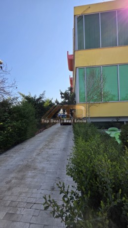 shitet-objekt-prane-rrethrotullimit-lushnje-berat-fier-tirane-objekti-funksionon-si-restorant-big-18