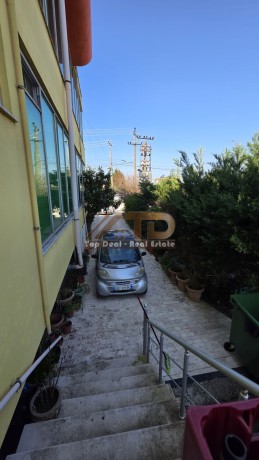 shitet-objekt-prane-rrethrotullimit-lushnje-berat-fier-tirane-objekti-funksionon-si-restorant-big-9