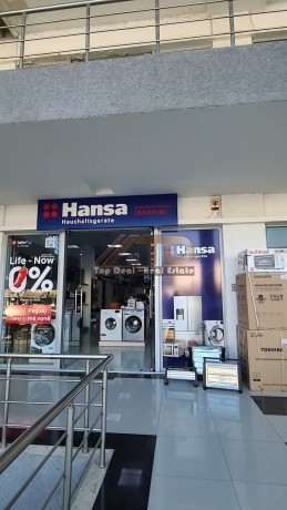 shitet-dyqan-ne-rruge-kryesore-lushnje-big-5