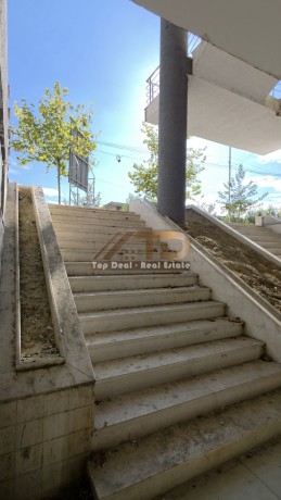 shitet-dyqan-ne-rruge-kryesore-lushnje-big-5