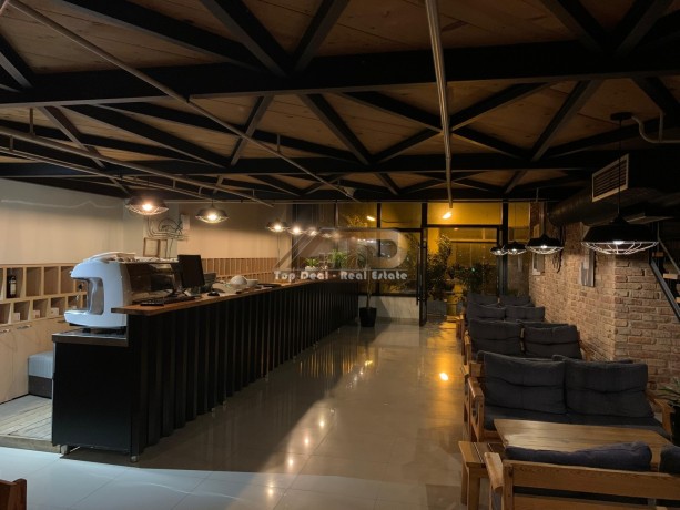 shitet-bar-kafe-bulevardi-palmave-lushnje-big-1