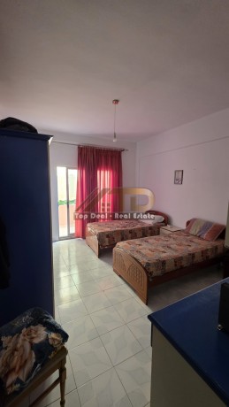 shitet-ose-jepet-me-qera-godine-sherbimi-dhe-shtepi-ne-lushnje-rruge-kryesore-big-11