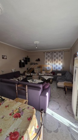 shitet-ose-jepet-me-qera-godine-sherbimi-dhe-shtepi-ne-lushnje-rruge-kryesore-big-4