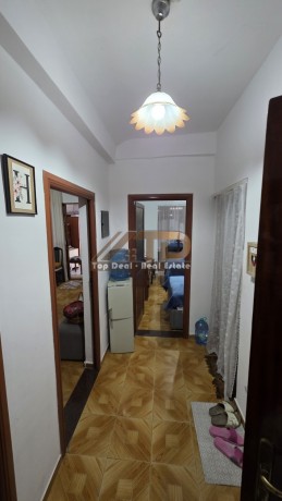 shitet-apartament-21-qender-lushnje-big-1