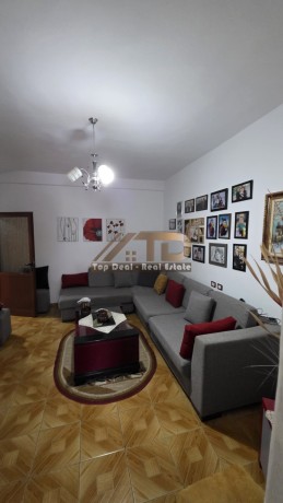 shitet-apartament-21-qender-lushnje-big-4