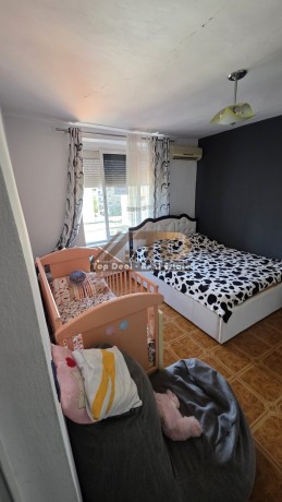 shitet-apartament-21-lushnje-big-1