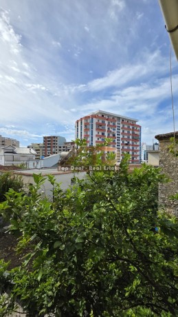 shitet-apartament-21-kisha-lushnje-afer-qendres-big-0