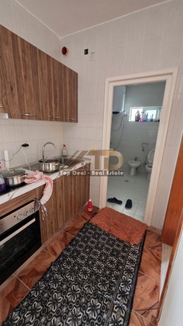 shitet-apartament-21-kisha-lushnje-afer-qendres-big-7