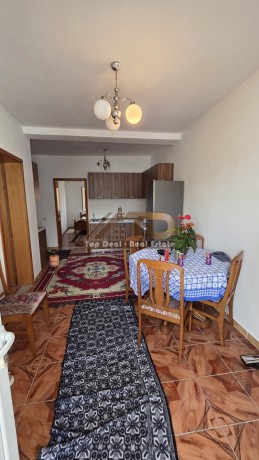 shitet-apartament-21-kisha-lushnje-afer-qendres-big-2