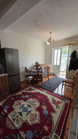 shitet-apartament-21-kisha-lushnje-afer-qendres-big-11