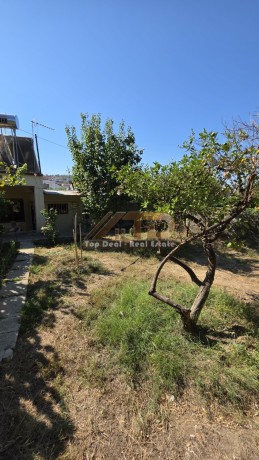 shitet-shtepi-private-prane-spitalit-lushnje-big-0