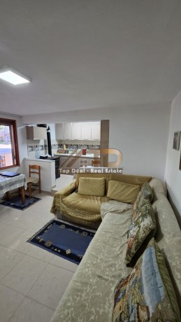 shitet-shtepi-private-prane-spitalit-lushnje-big-5