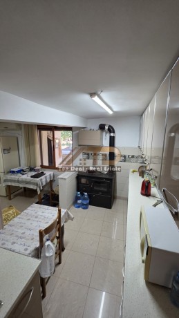 shitet-shtepi-private-prane-spitalit-lushnje-big-7