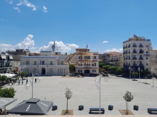 Shitet Apartament në Qendër të Mesologhit, Greqi Sheshin Markos Botzaris Mundësi Ideale Investimi!