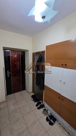 shitet-apartament-dhe-dyqan-ne-qender-lushnje-big-18
