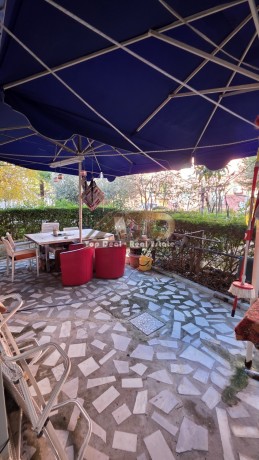 shitet-apartament-dhe-dyqan-ne-qender-lushnje-big-4