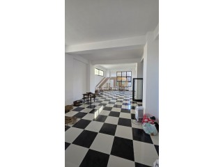 SHITET DYQAN / NJËSI KOMERCIALE PRANË QENDRËS SANITARE LUSHNJE