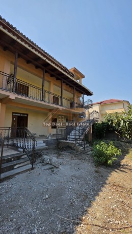 shitet-shtepi-private-3-kateshe-sarave-lushnje-prane-rruges-se-unazes-qytet-big-1