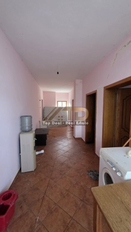 shitet-objekt-me-truall-ne-kasharaj-lushnje-i-pozicionuar-shume-prane-liqenit-rezervuarit-4-km-nga-qendra-e-qytetit-te-lushnjes-big-8