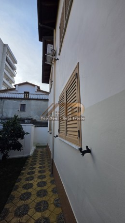 shitet-vile-2-kateshe-post-parkimi-vila-eshte-e-investuar-dhe-shume-prane-qendres-se-qytetit-lushnje-big-15