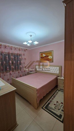 shitet-vile-2-kateshe-post-parkimi-vila-eshte-e-investuar-dhe-shume-prane-qendres-se-qytetit-lushnje-big-5