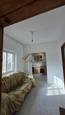 shitet-truall-dhe-ndertes-ne-qytet-ne-lushnje-big-10