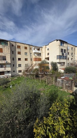 shitet-truall-dhe-ndertes-ne-qytet-ne-lushnje-big-0