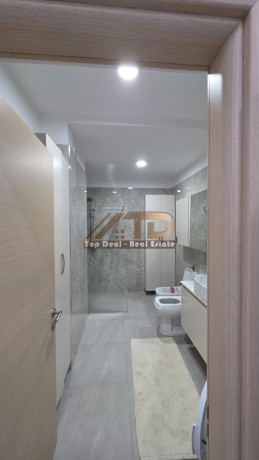 shitet-apartament-lluksoz-21-qender-qyteti-lushnje-big-1