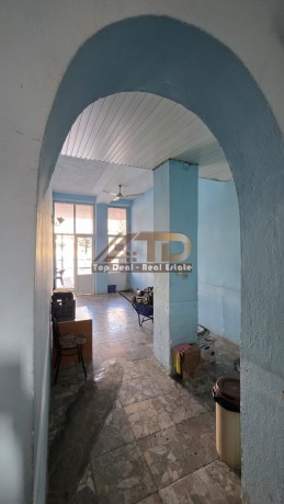 shitet-dyqan-ne-qender-te-qyteti-lushnje-big-5