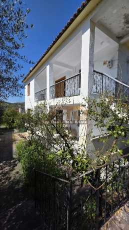 shitet-shtepi-private-ndodhur-prane-kadastres-lushnje-big-3