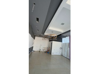 SHITET OSE JEPET ME QIRA DYQAN NE BULEVARDIN E PALMAVE LUSHNJE