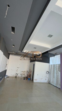 shitet-ose-jepet-me-qira-dyqan-ne-bulevardin-e-palmave-lushnje-big-0