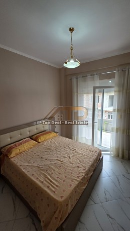 shitet-apartament-11-ne-zone-elitare-nga-me-te-kerkuarat-perballe-marinabay-vlore-big-5