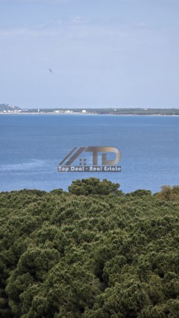 shitet-apartament-11-ne-zone-elitare-nga-me-te-kerkuarat-perballe-marinabay-vlore-big-6