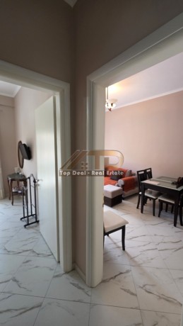 shitet-apartament-11-ne-zone-elitare-nga-me-te-kerkuarat-perballe-marinabay-vlore-big-12