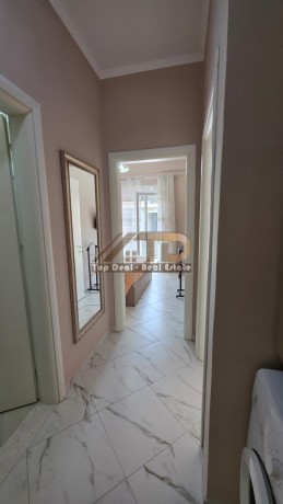 shitet-apartament-11-ne-zone-elitare-nga-me-te-kerkuarat-perballe-marinabay-vlore-big-9